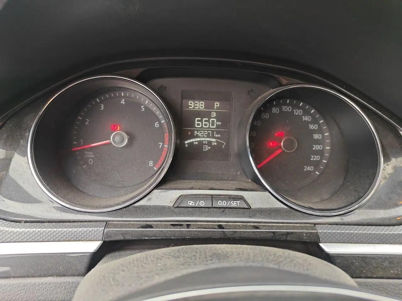 Volkswagen C-TREK 2018 1.5L Automatic Comfort Model — миниатюра 12