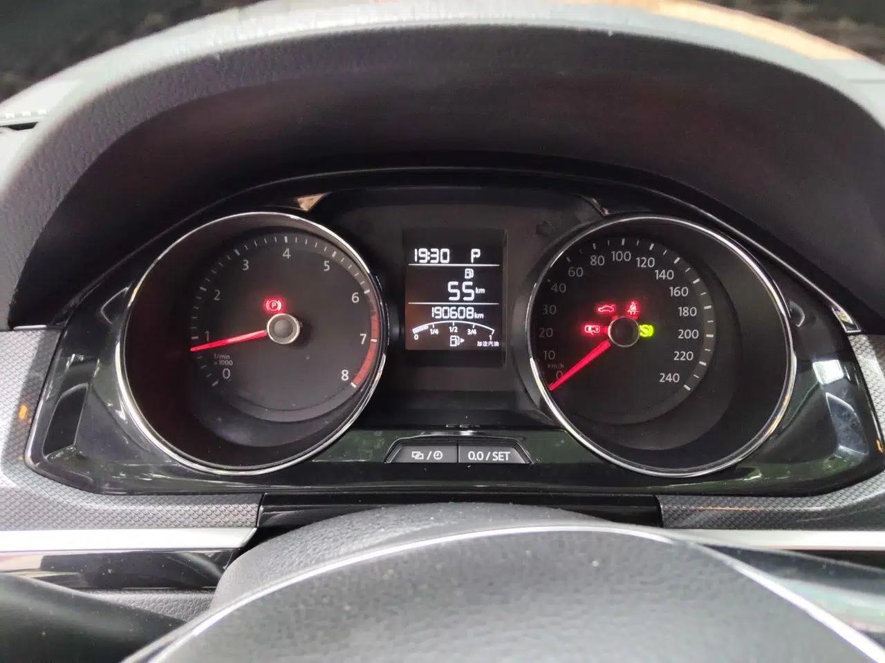 Volkswagen C-TREK 2018 230TSI DSG Comfort Model — миниатюра 11