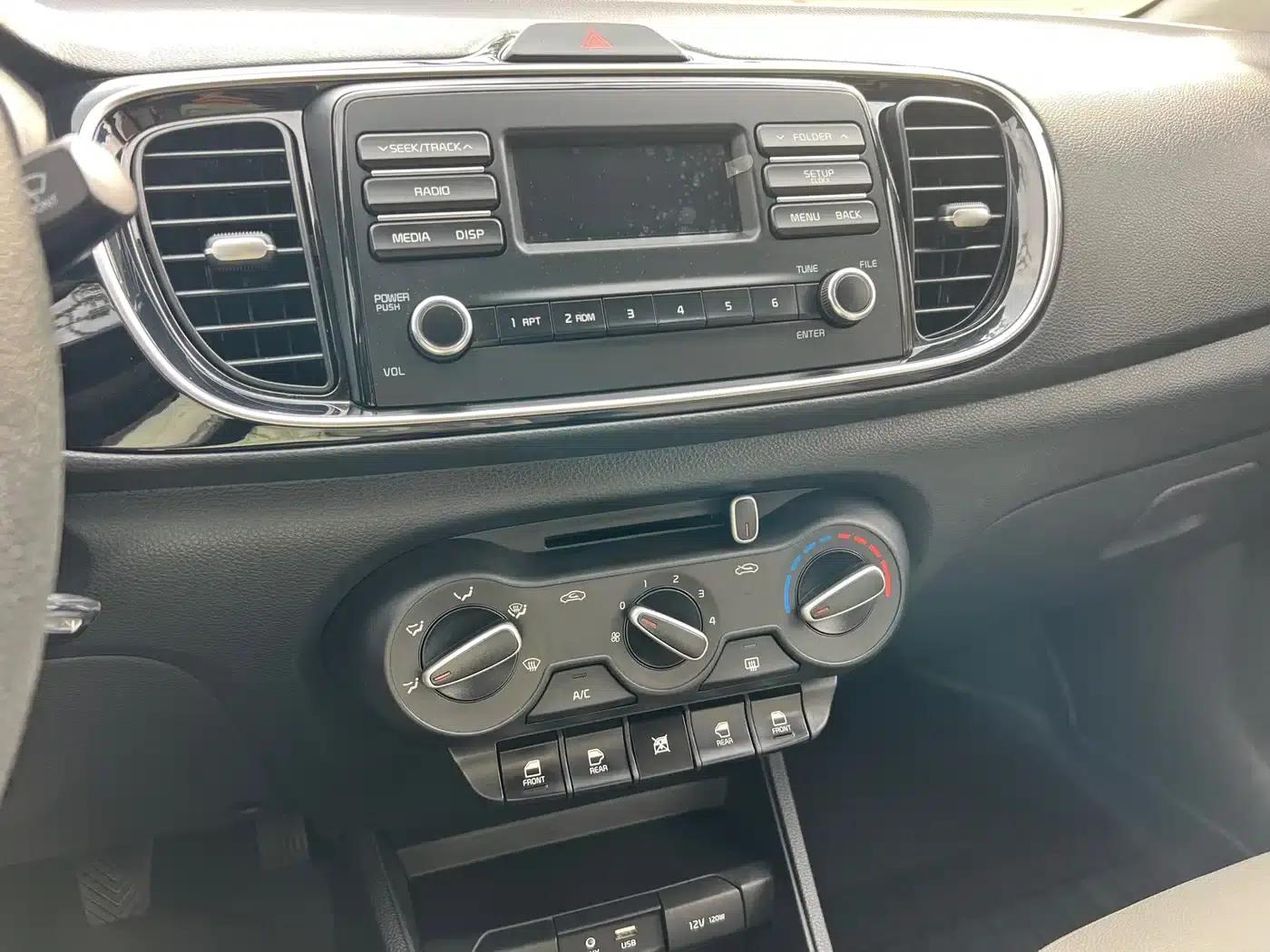 Huanchi 2019 1.4L Manual Smart Edition Value (China VI Emission Standard) — миниатюра 11