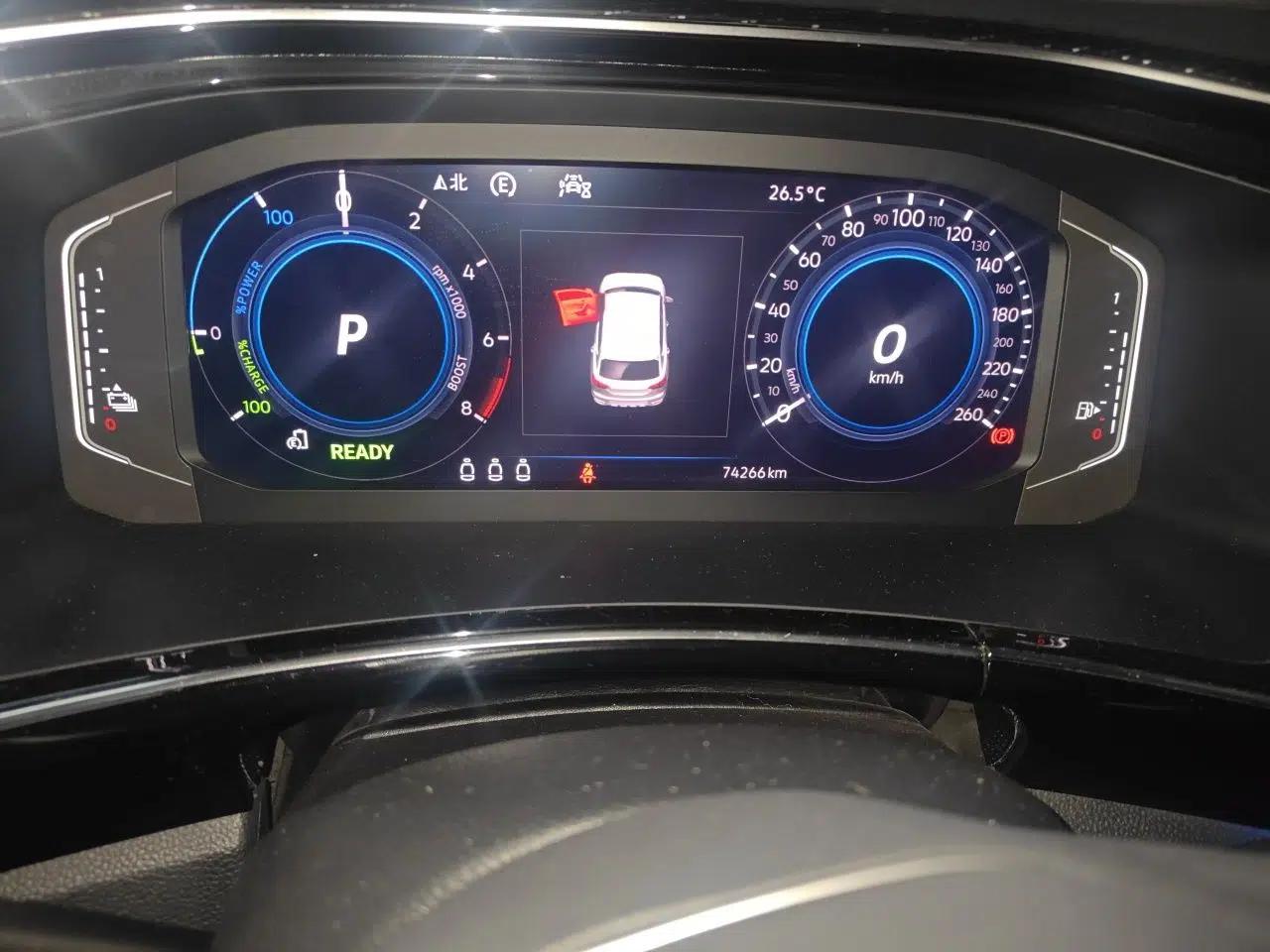 Volkswagen Tayron GTE Plug-in Hybrid 2020 1.4T Luxury Model — миниатюра 12