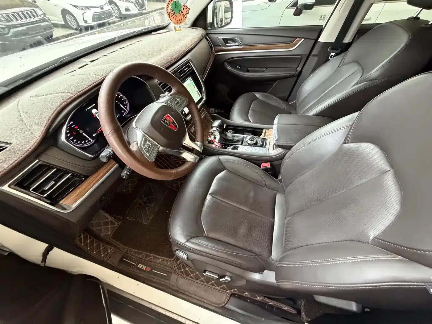 Roewe RX8 2018 30T Intelligent Internet Four-Wheel Drive Supreme Edition — миниатюра 7