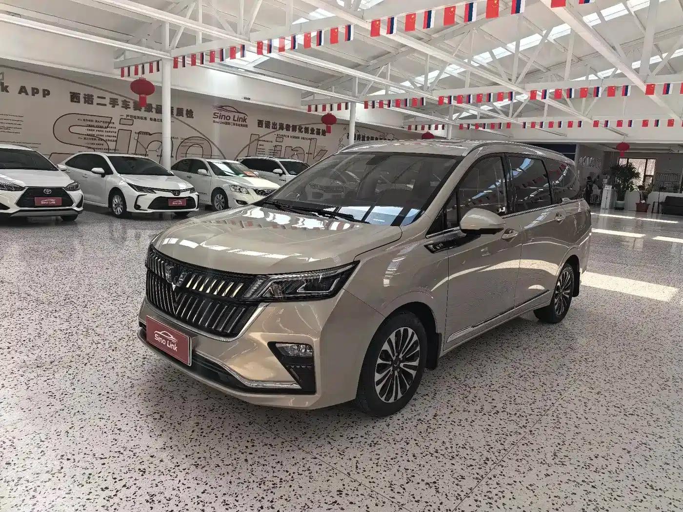 Wuling Jiachen 2022 1.5T CVT Premium Flagship Edition — миниатюра 1