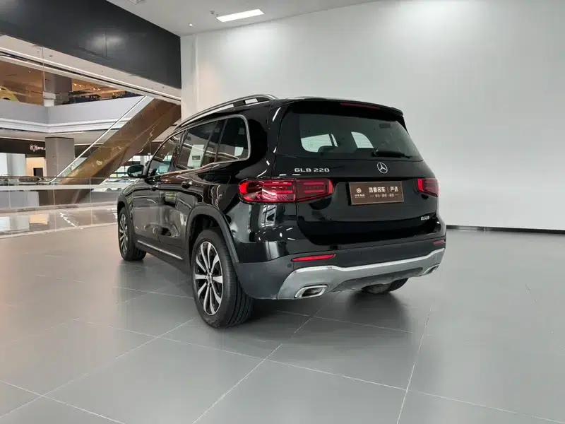 Mercedes-Benz GLB 2025 GLB 220 Fashion Edition — миниатюра 4