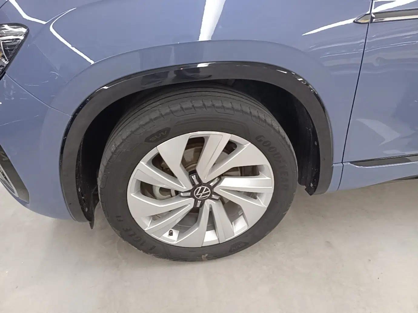 Volkswagen Tayron X 2020 330TSI Two-Wheel Drive Luxury Smart Connectivity Version — миниатюра 15