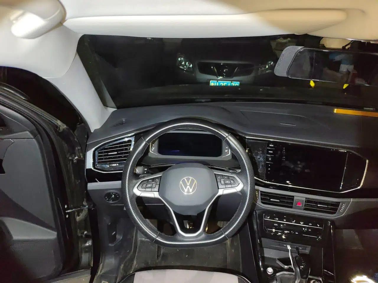 Volkswagen Tayron X 2020 330TSI Two-Wheel Drive Luxury Smart Connectivity Version — миниатюра 10