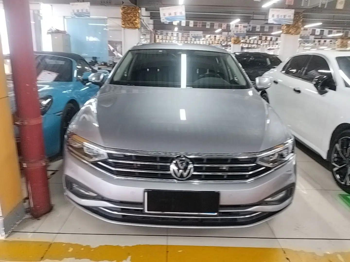 Volkswagen Variant 2021 2.0T Comfort Edition — миниатюра 2