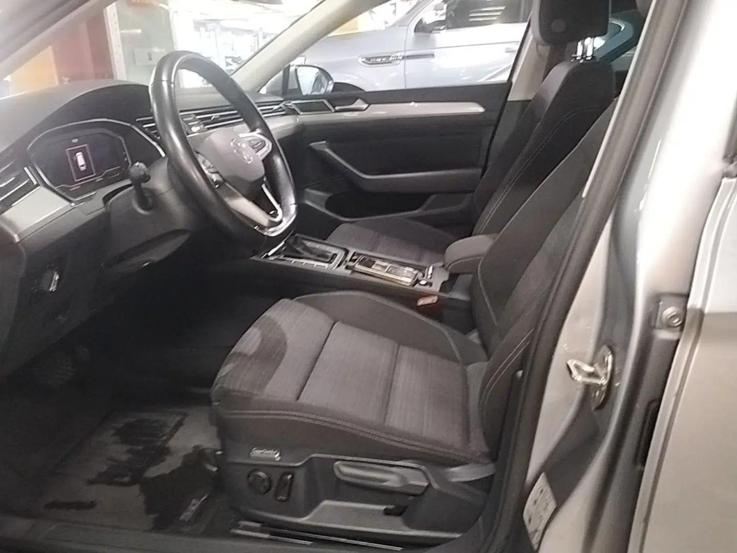 Volkswagen Variant 2021 2.0T Comfort Edition — миниатюра 17