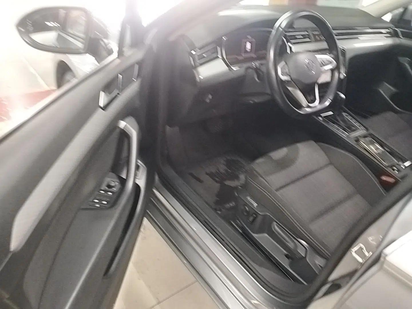 Volkswagen Variant 2021 2.0T Comfort Edition — миниатюра 18