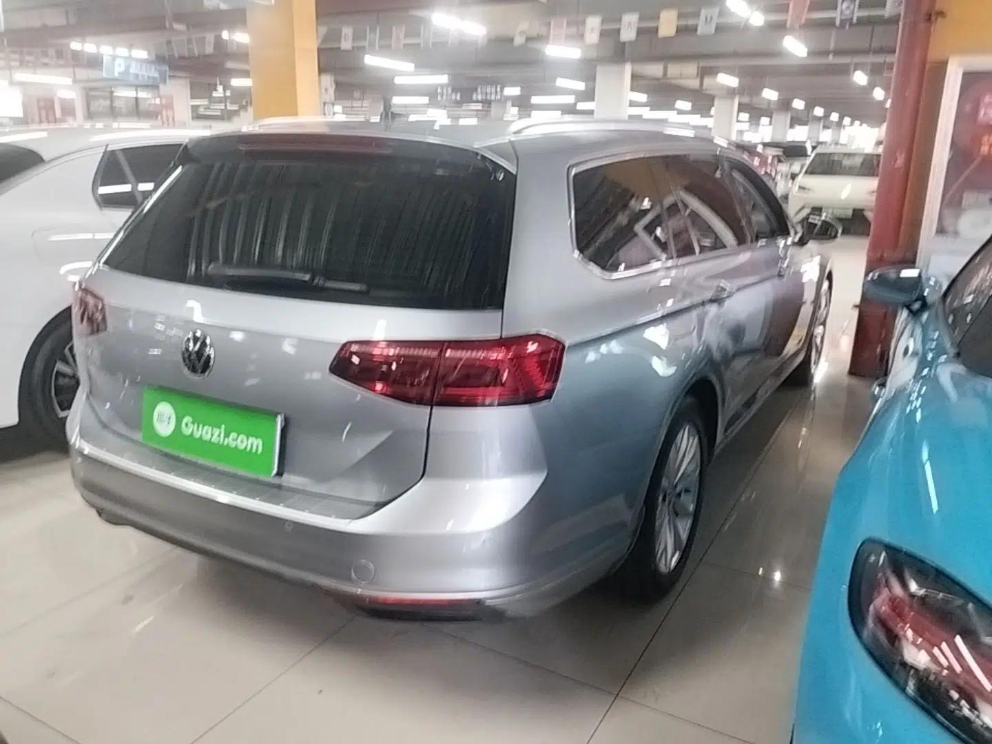 Volkswagen Variant 2021 2.0T Comfort Edition — миниатюра 6