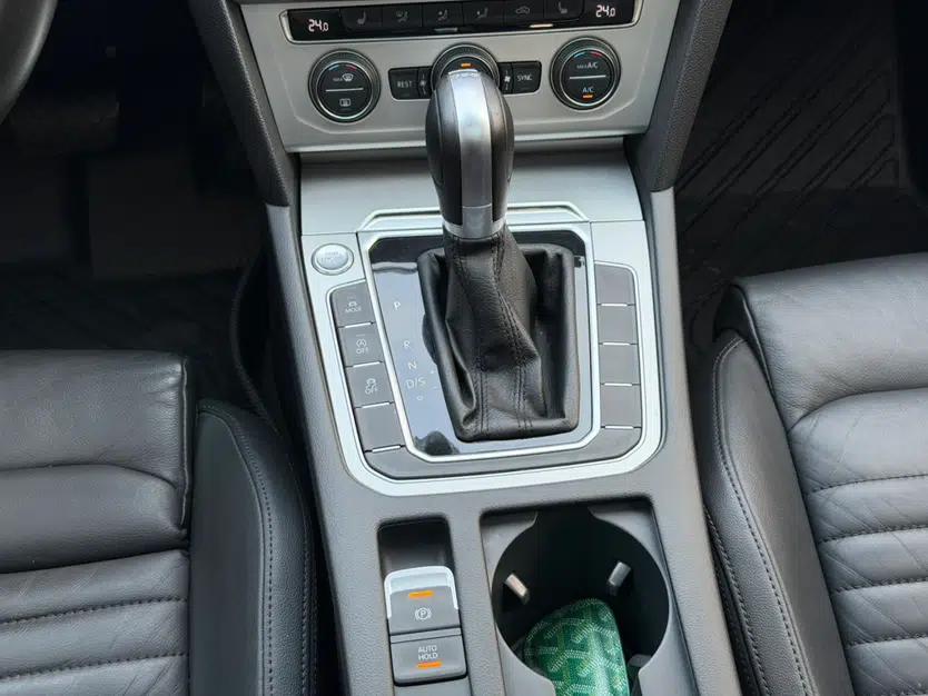 Volkswagen Variant 2018 380TSI Two-Wheel Drive Comfort Edition — миниатюра 17