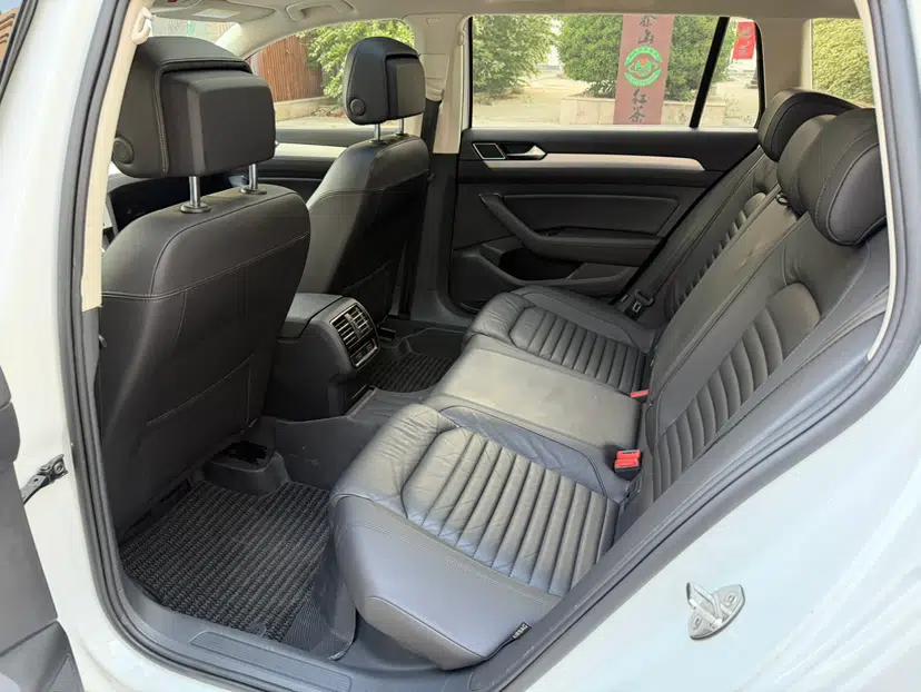 Volkswagen Variant 2018 380TSI Two-Wheel Drive Comfort Edition — миниатюра 23