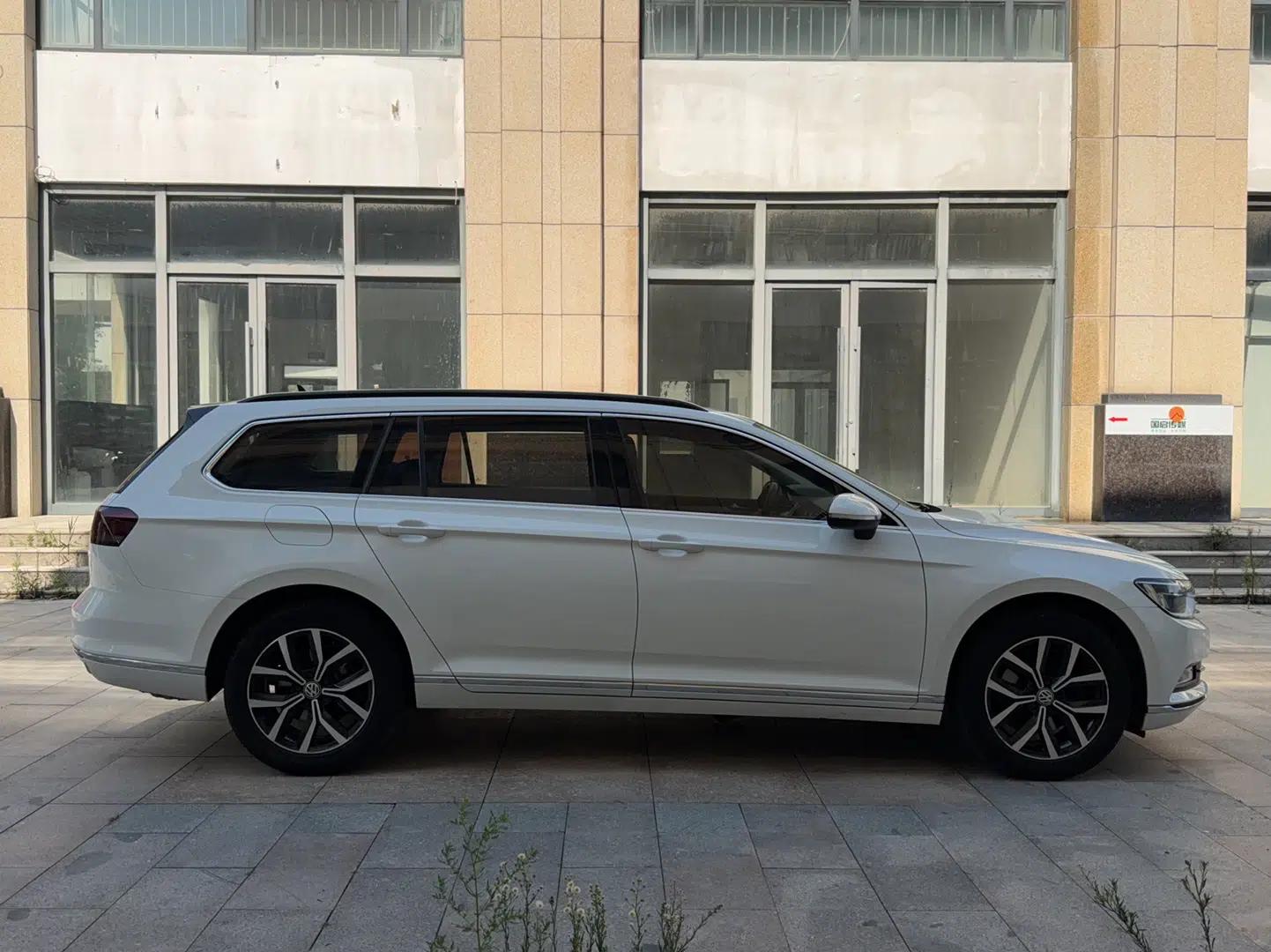 Volkswagen Variant 2018 380TSI Two-Wheel Drive Comfort Edition — миниатюра 4