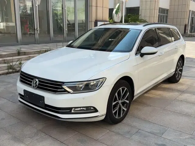 Volkswagen Variant 2018 380TSI Two-Wheel Drive Comfort Edition