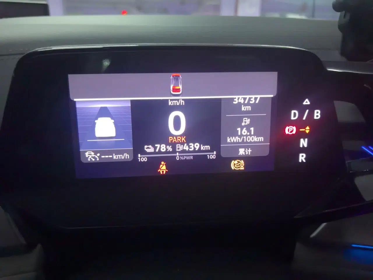 Volkswagen ID.6 CROZZ 2022 Long-Range PRO Edition — миниатюра 11