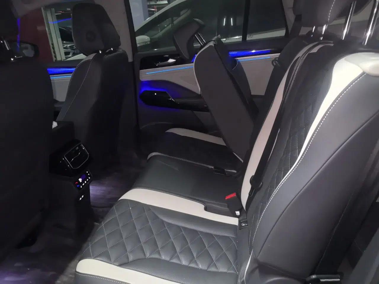 Volkswagen ID.6 CROZZ 2022 Long-Range PRO Edition — миниатюра 17
