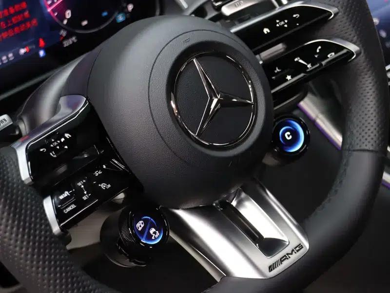 Mercedes-Benz GLC AMG 2026 Model AMG GLC 43 4MATIC (Discontinued in March 2026) — миниатюра 22