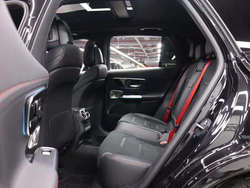 Mercedes-Benz GLC AMG 2026 Model AMG GLC 43 4MATIC (Discontinued in March 2026) — миниатюра 26