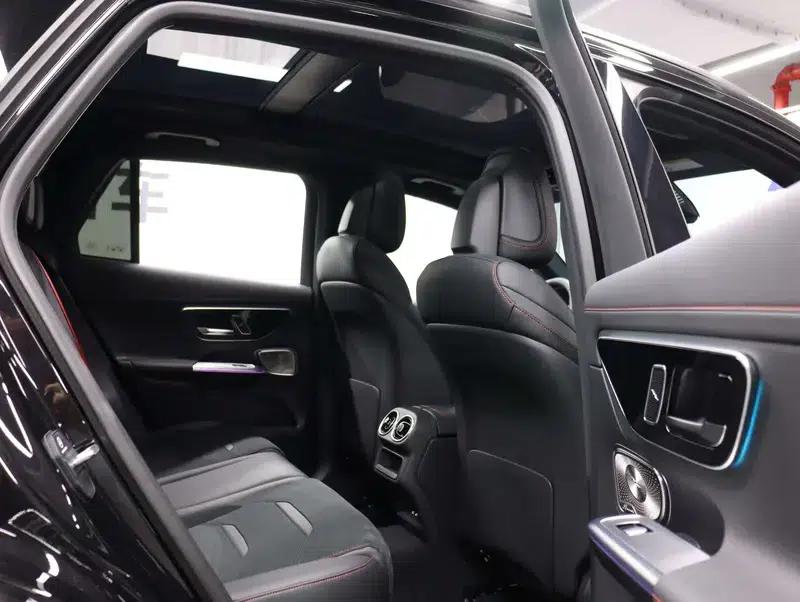 Mercedes-Benz GLC AMG 2026 Model AMG GLC 43 4MATIC (Discontinued in March 2026) — миниатюра 30