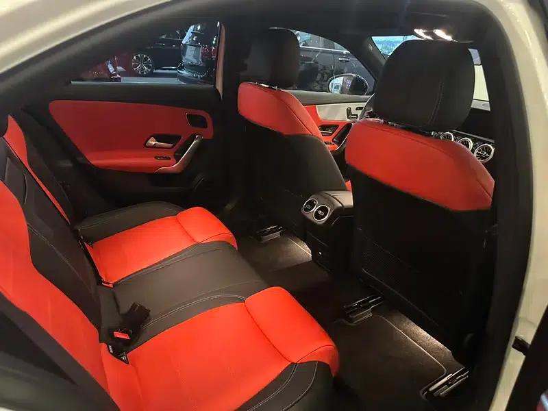 2025 Mercedes-Benz A-Class AMG A 35 L 4MATIC — миниатюра 16