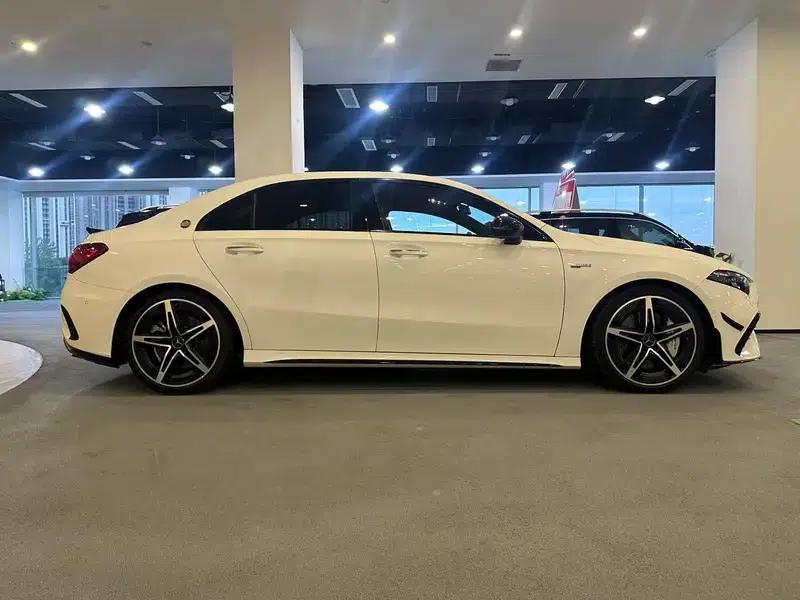 2025 Mercedes-Benz A-Class AMG A 35 L 4MATIC — миниатюра 7