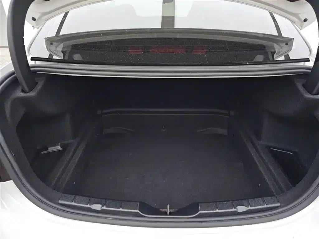 BMW 1 Series 2023 125i M Sport Shadow Edition — миниатюра 15