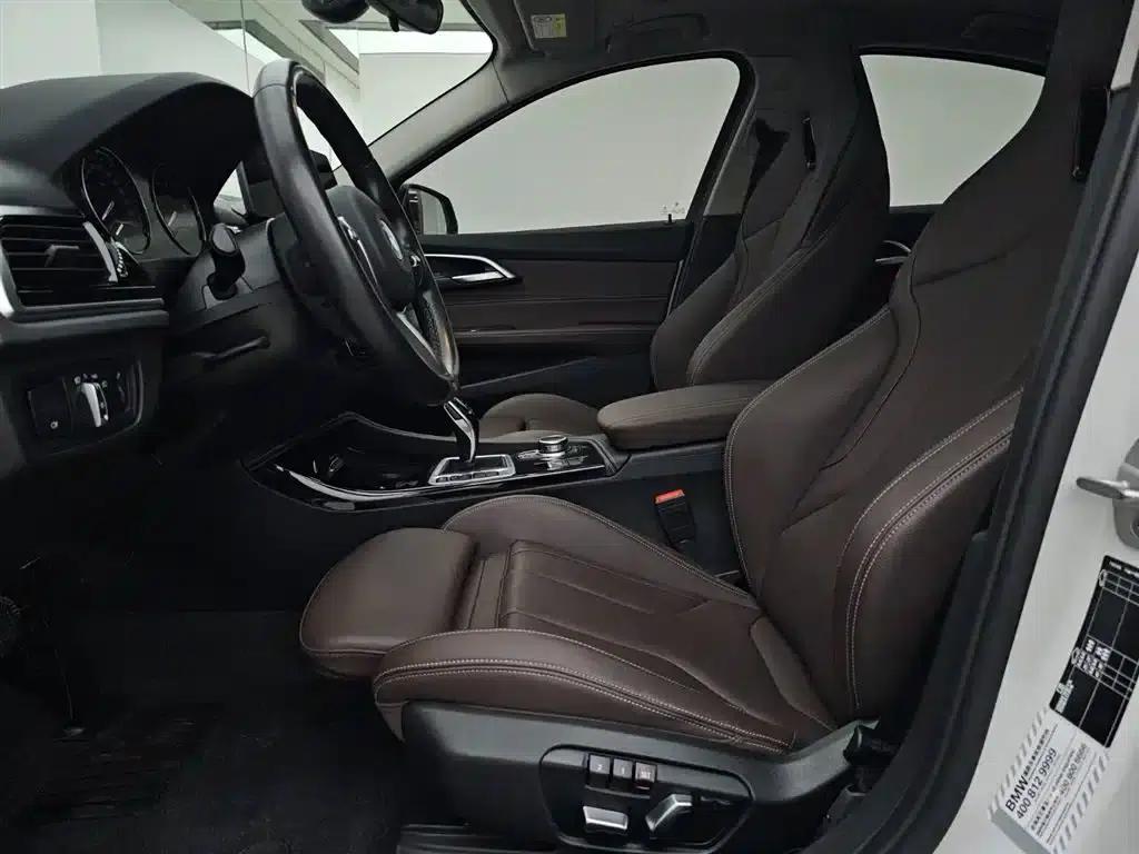 BMW 1 Series 2023 125i M Sport Shadow Edition — миниатюра 7