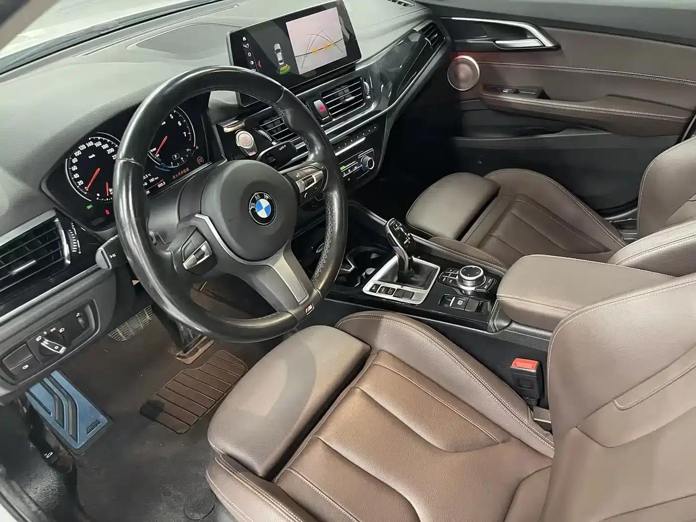 2022 BMW 1 Series 125i M Sport Shadow Edition — миниатюра 11