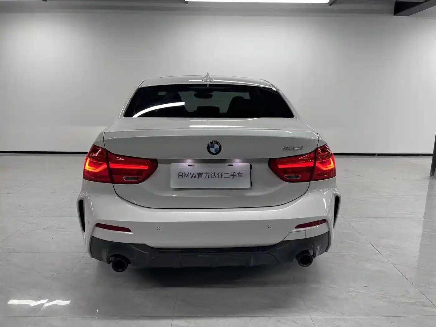 2022 BMW 1 Series 125i M Sport Shadow Edition — миниатюра 5