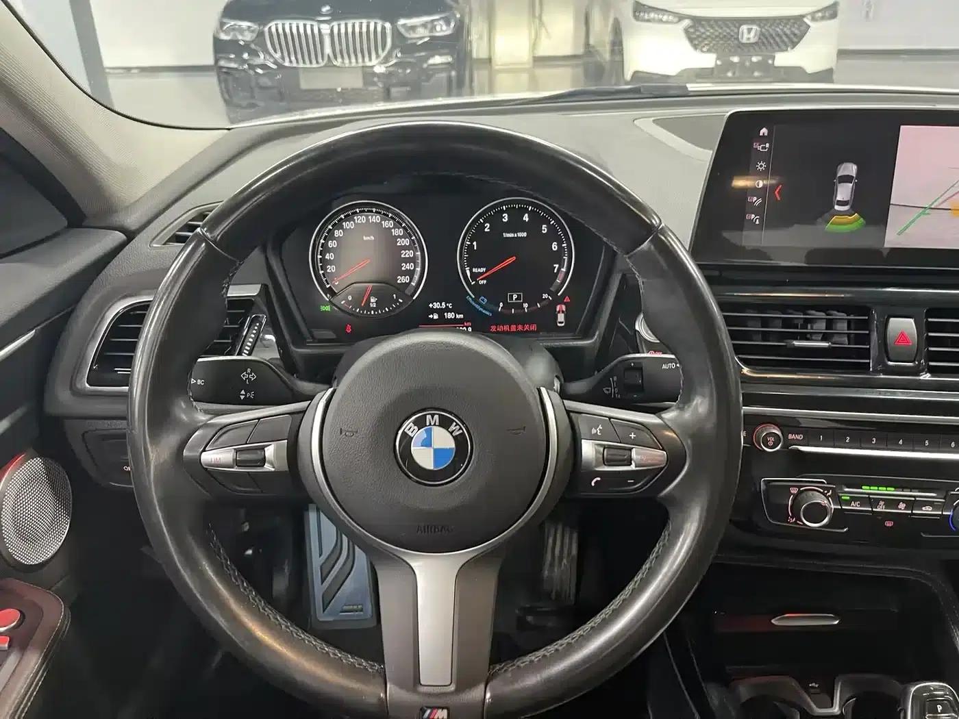2022 BMW 1 Series 125i M Sport Shadow Edition — миниатюра 9