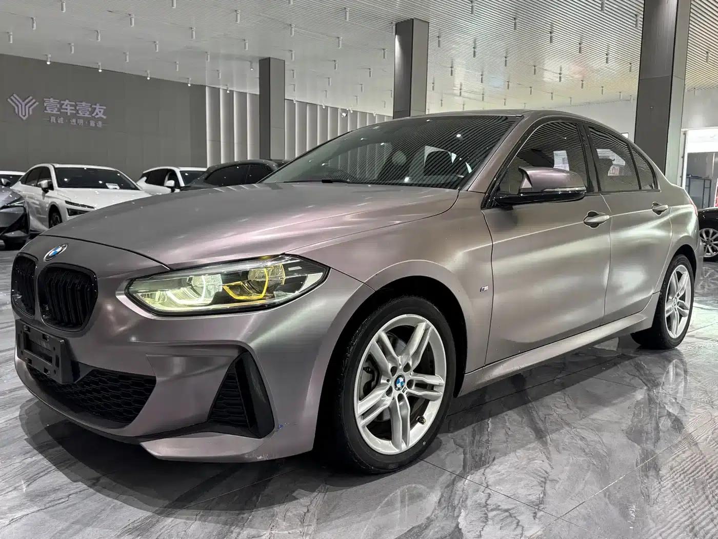 2019 BMW 1 Series 118i M Sport Package — миниатюра 1