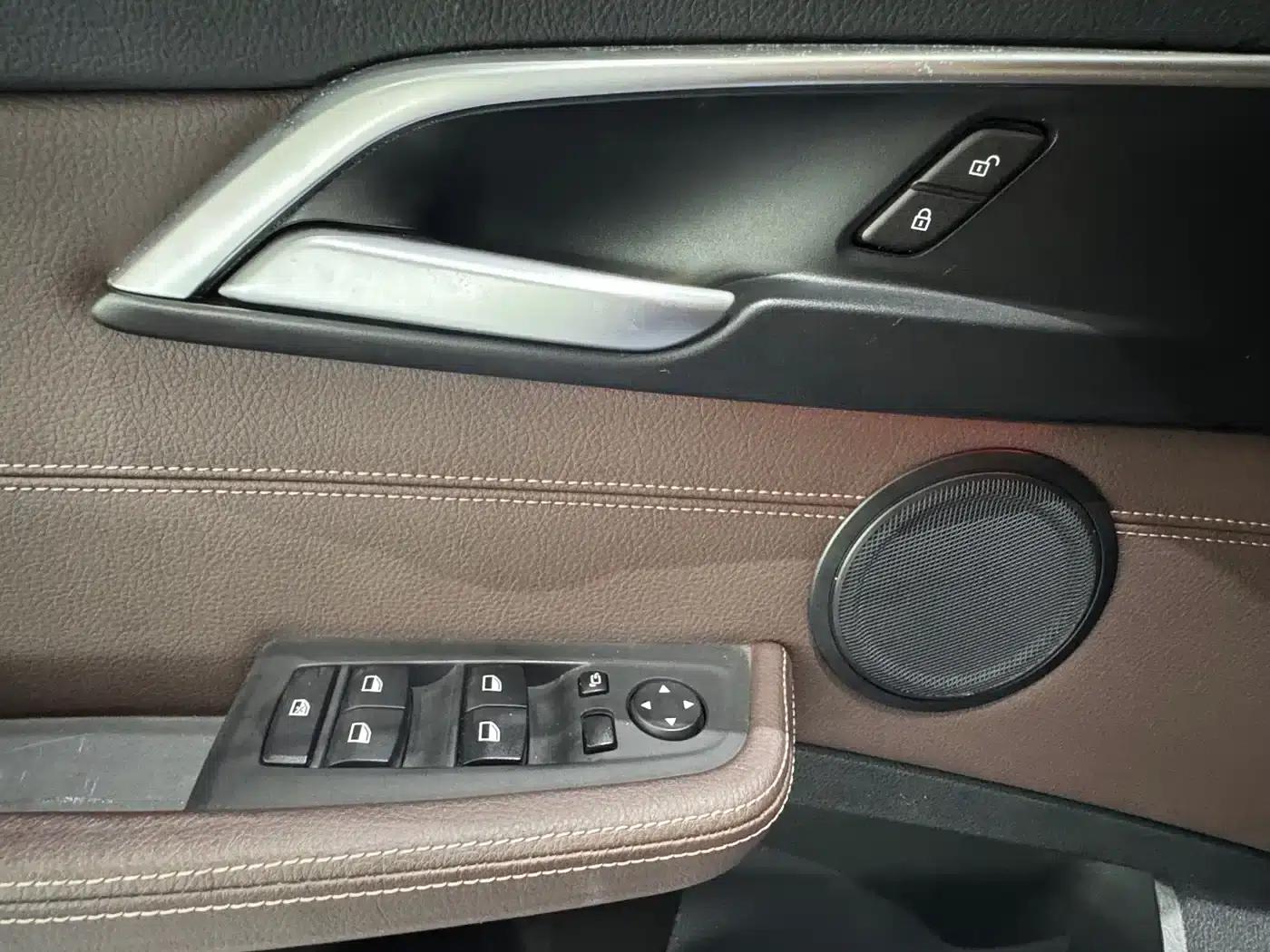 2019 BMW 1 Series 118i M Sport Package — миниатюра 16