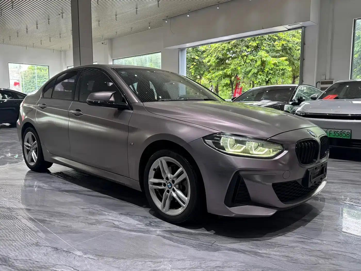 2019 BMW 1 Series 118i M Sport Package — миниатюра 3