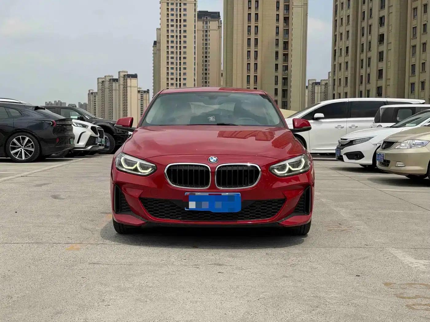 2020 BMW 1 Series 120i M Sport Package — миниатюра 2