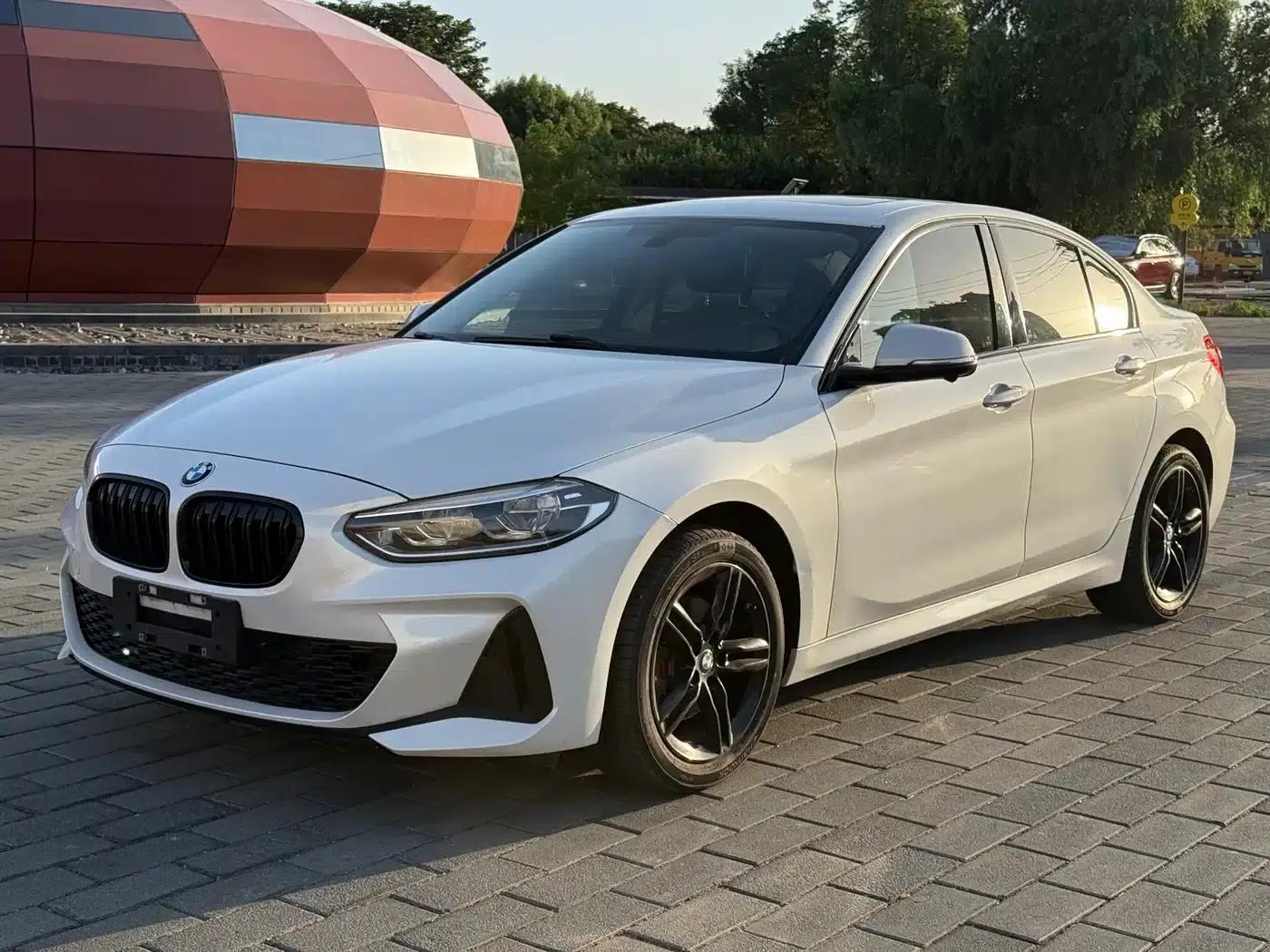 2020 BMW 1 Series 120i M Sport Package — миниатюра 1