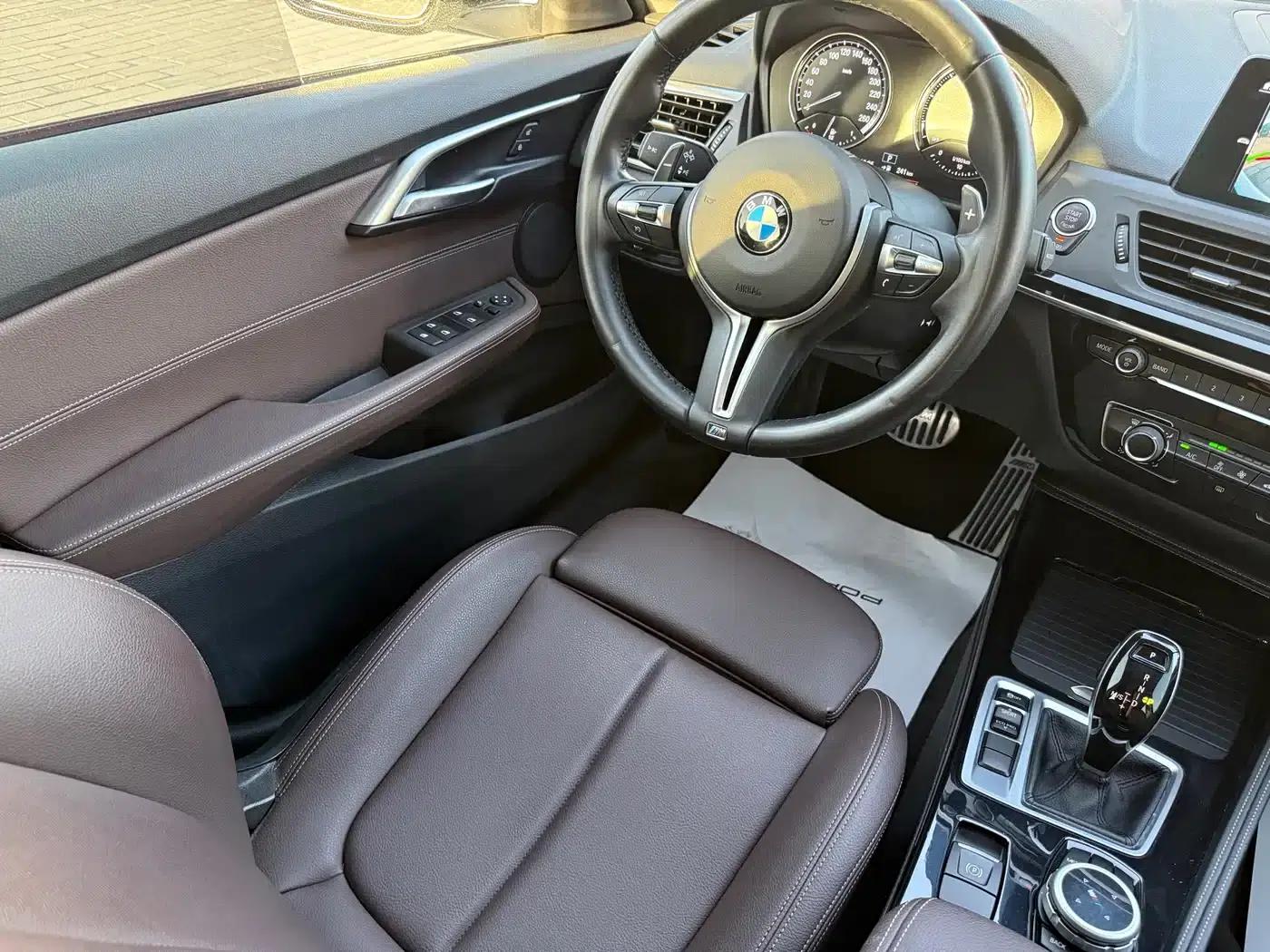 2020 BMW 1 Series 120i M Sport Package — миниатюра 15