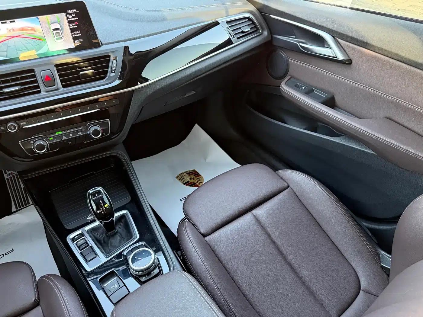 2020 BMW 1 Series 120i M Sport Package — миниатюра 16