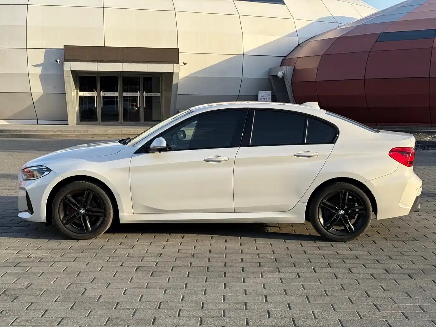2020 BMW 1 Series 120i M Sport Package — миниатюра 7