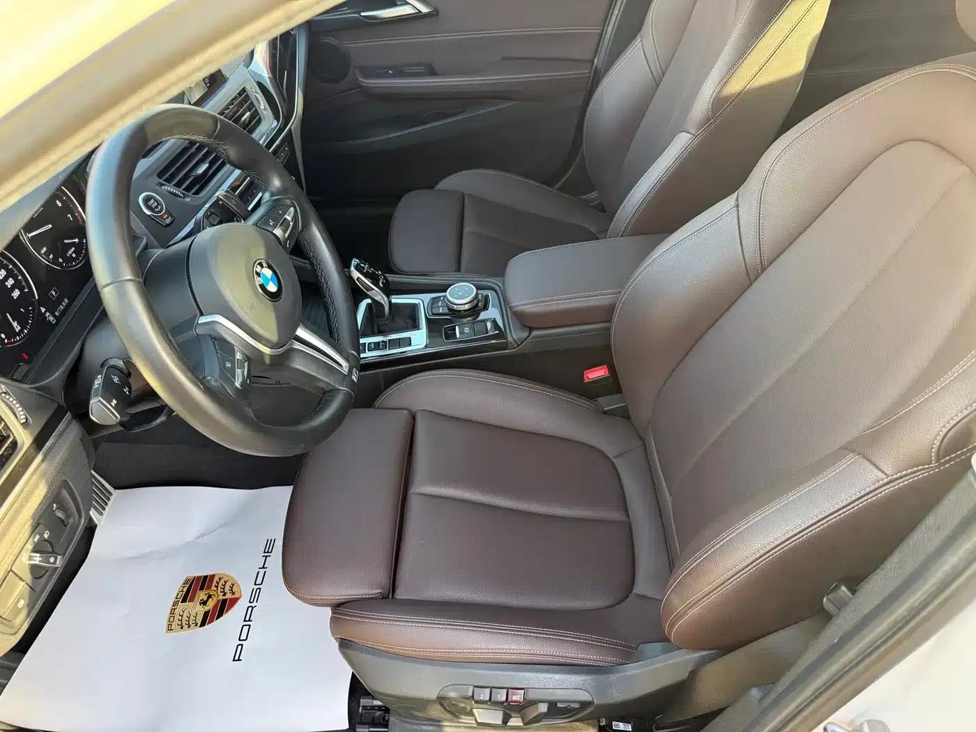 2020 BMW 1 Series 120i M Sport Package — миниатюра 10