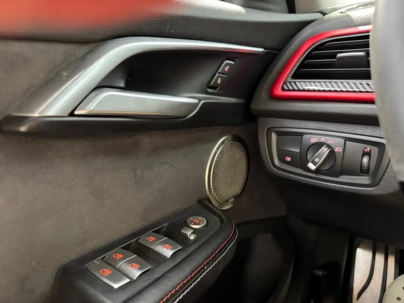 2020 BMW 1 Series 125i Leading M Sport Package — миниатюра 16