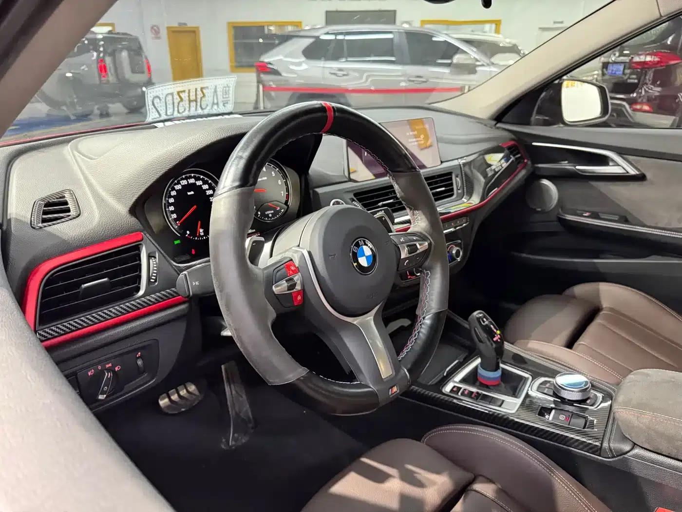 2020 BMW 1 Series 125i Leading M Sport Package — миниатюра 8