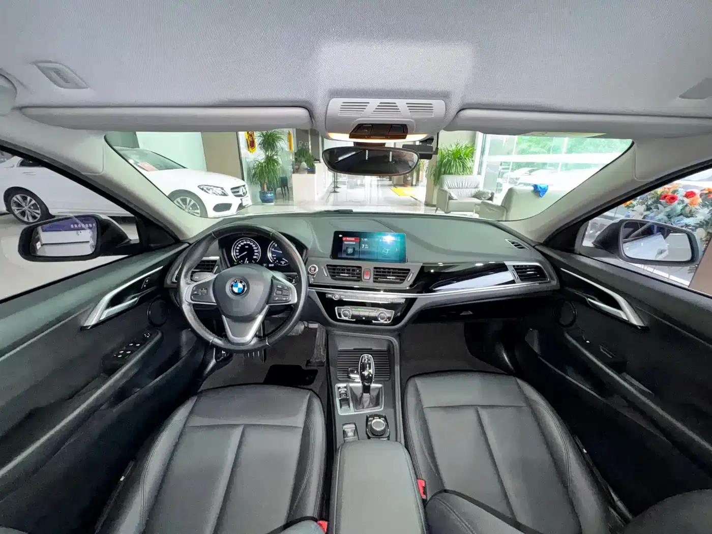BMW 1 Series 2020 120i Fashion Edition — миниатюра 17