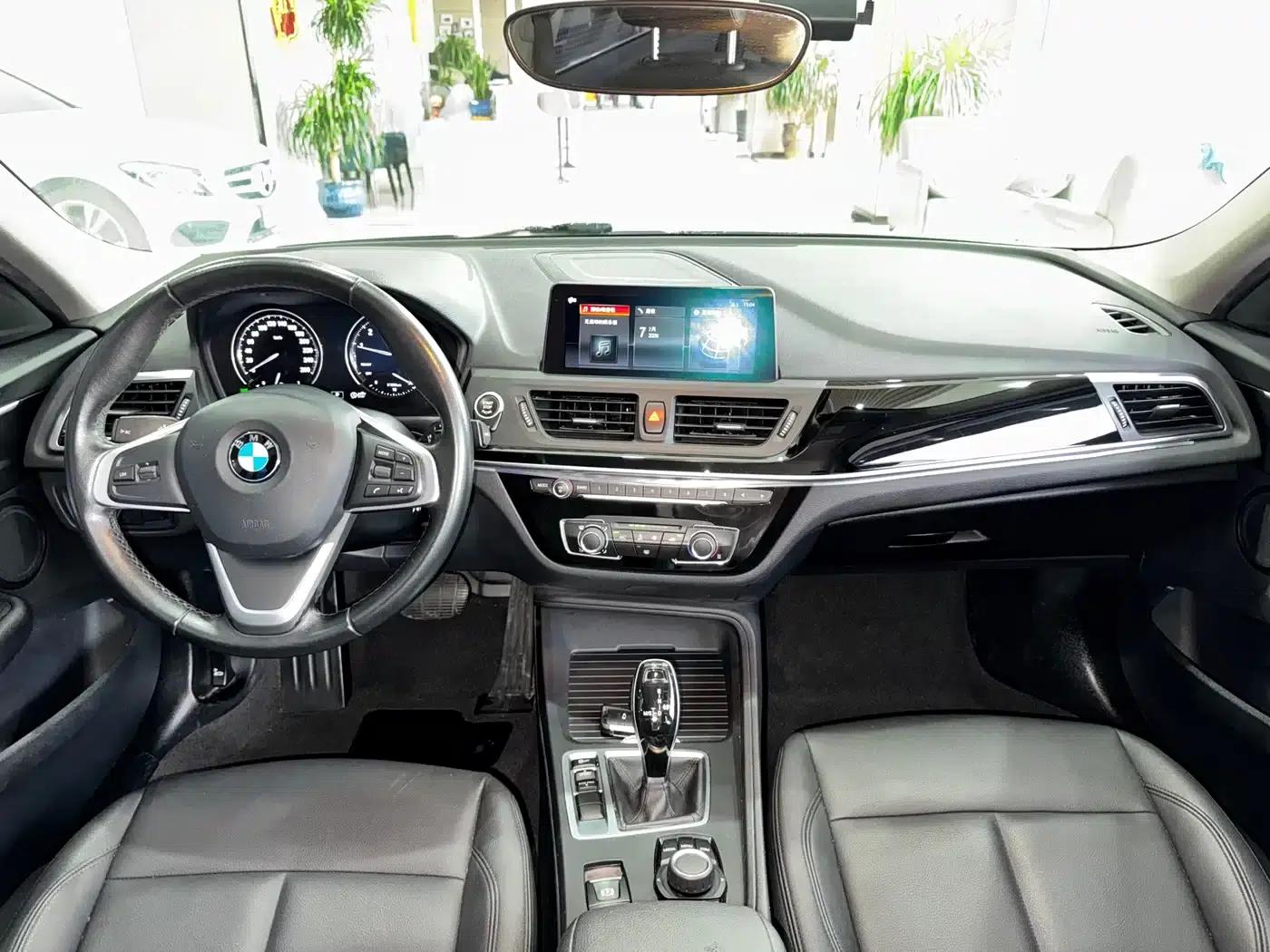 BMW 1 Series 2020 120i Fashion Edition — миниатюра 18