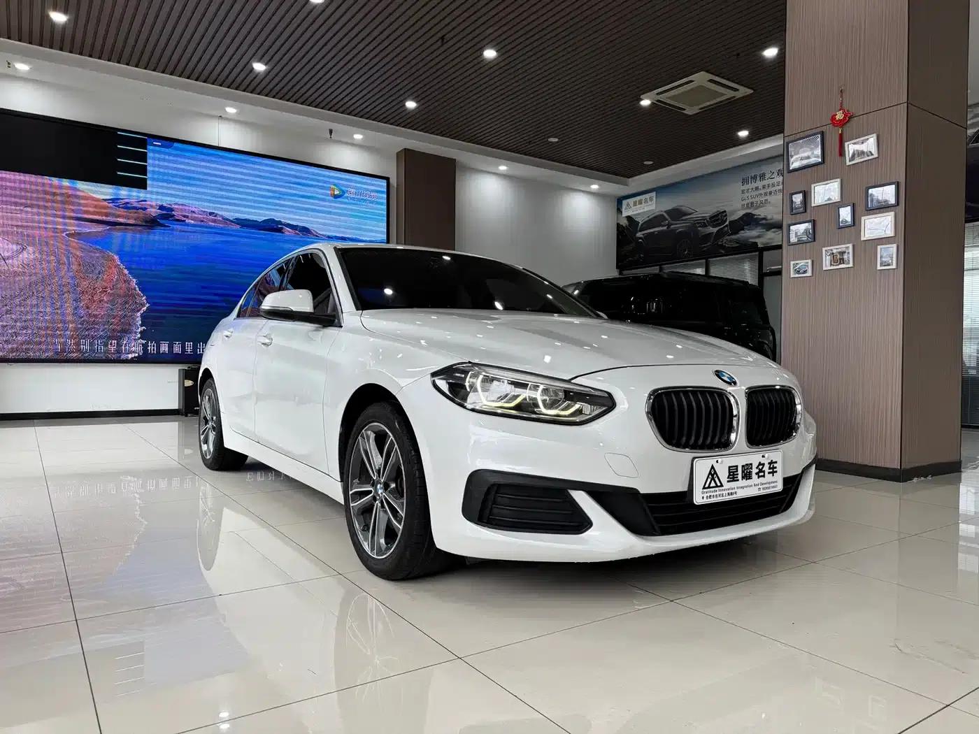 BMW 1 Series 2020 120i Fashion Edition — миниатюра 3