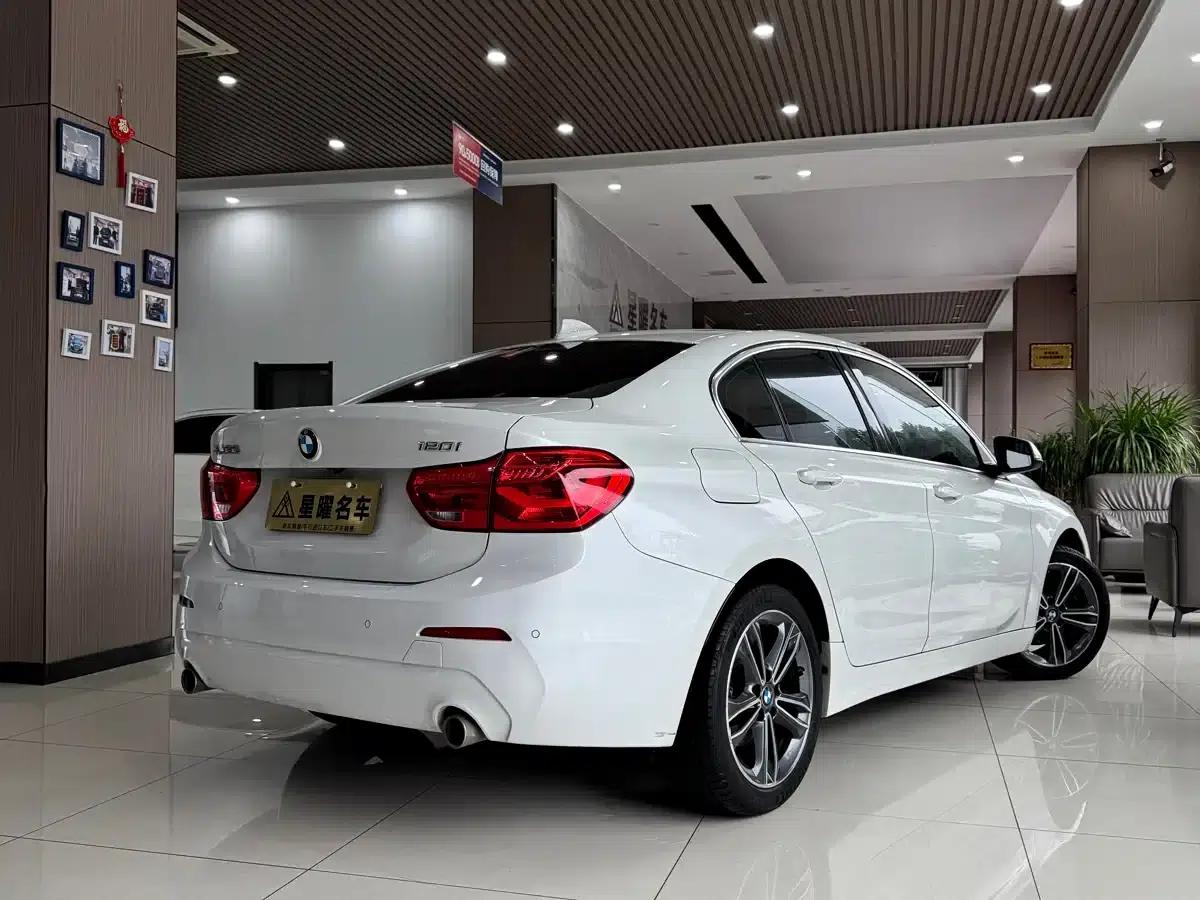 BMW 1 Series 2020 120i Fashion Edition — миниатюра 5