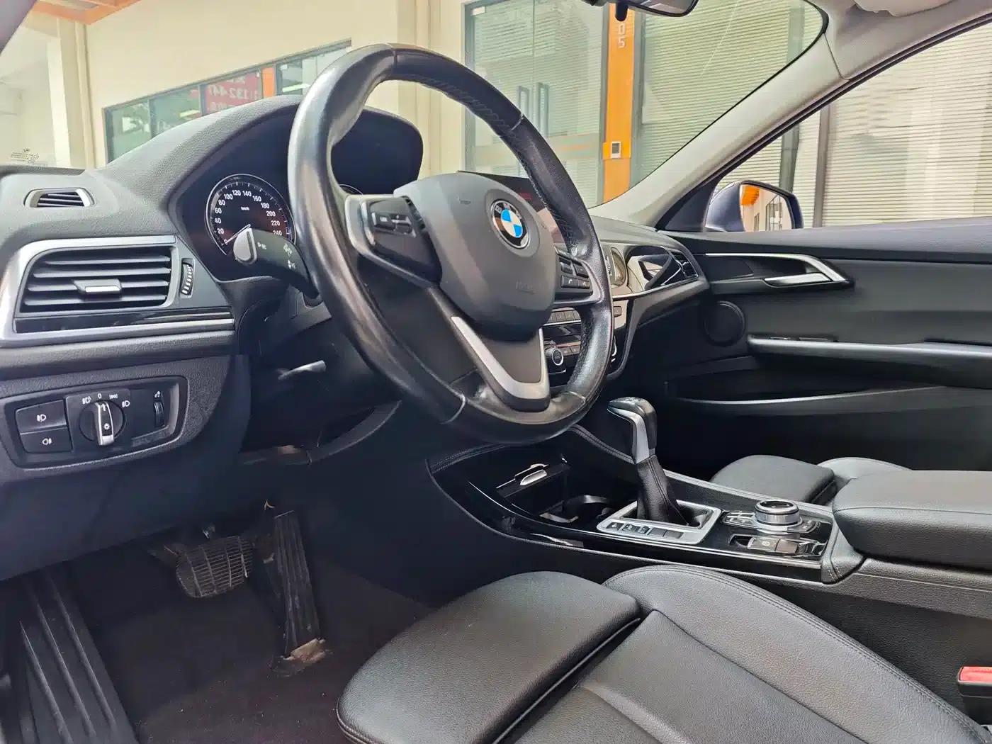 2018 BMW 1 Series 118i Design Package — миниатюра 4