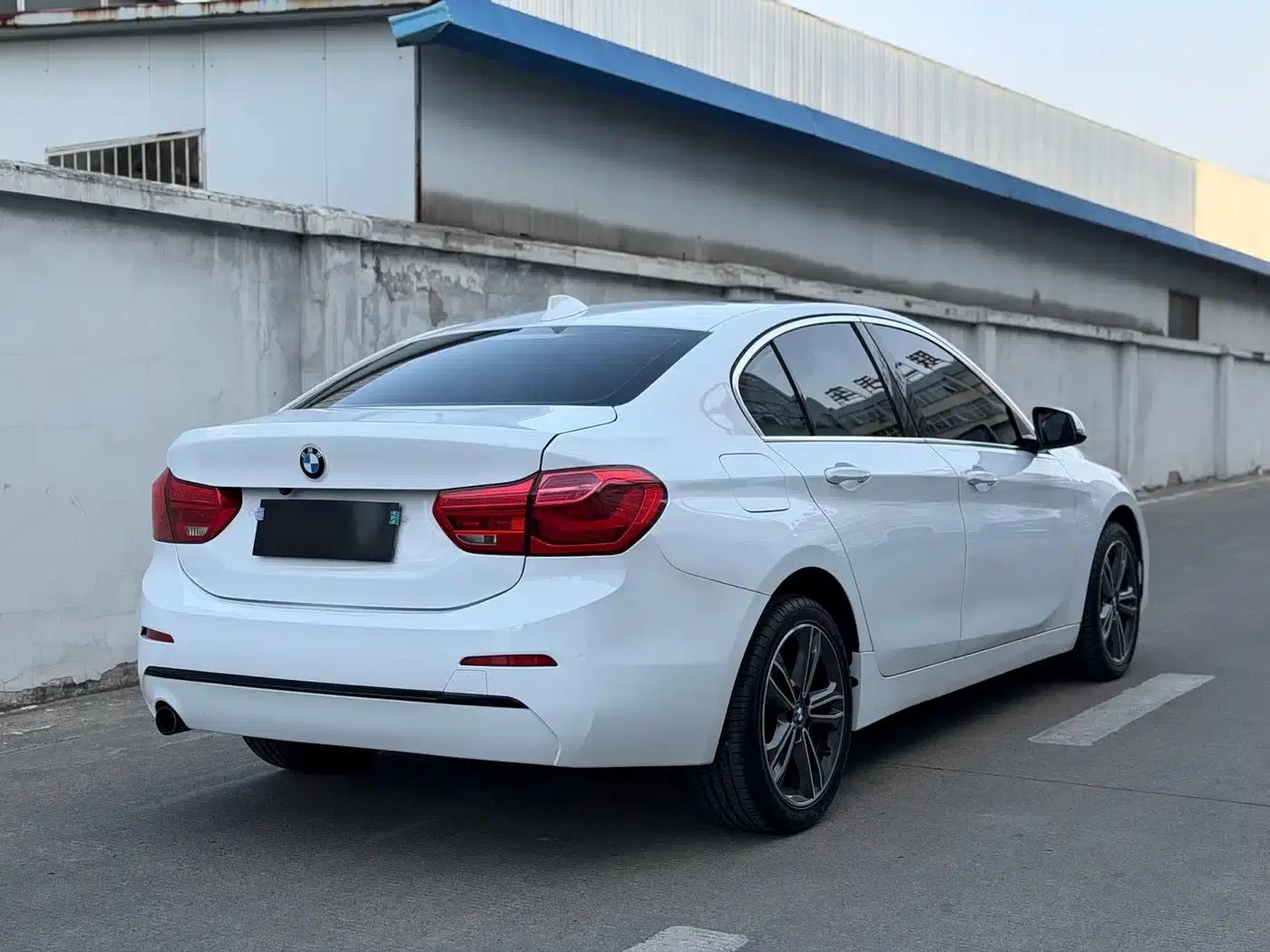 2017 BMW 1 Series 118i Sport — миниатюра 10