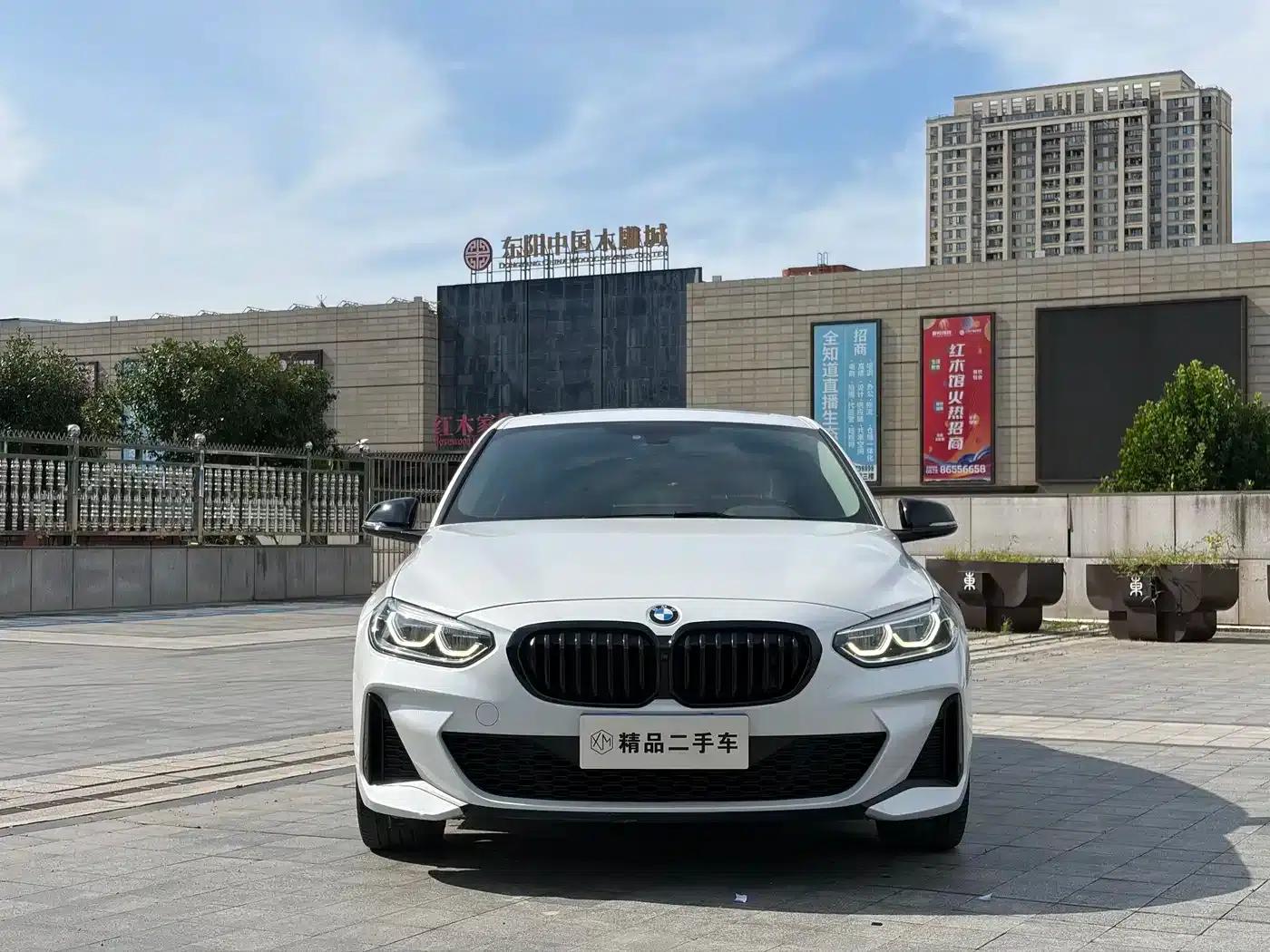 2020 BMW 1 Series 120i M Sport Package — миниатюра 2
