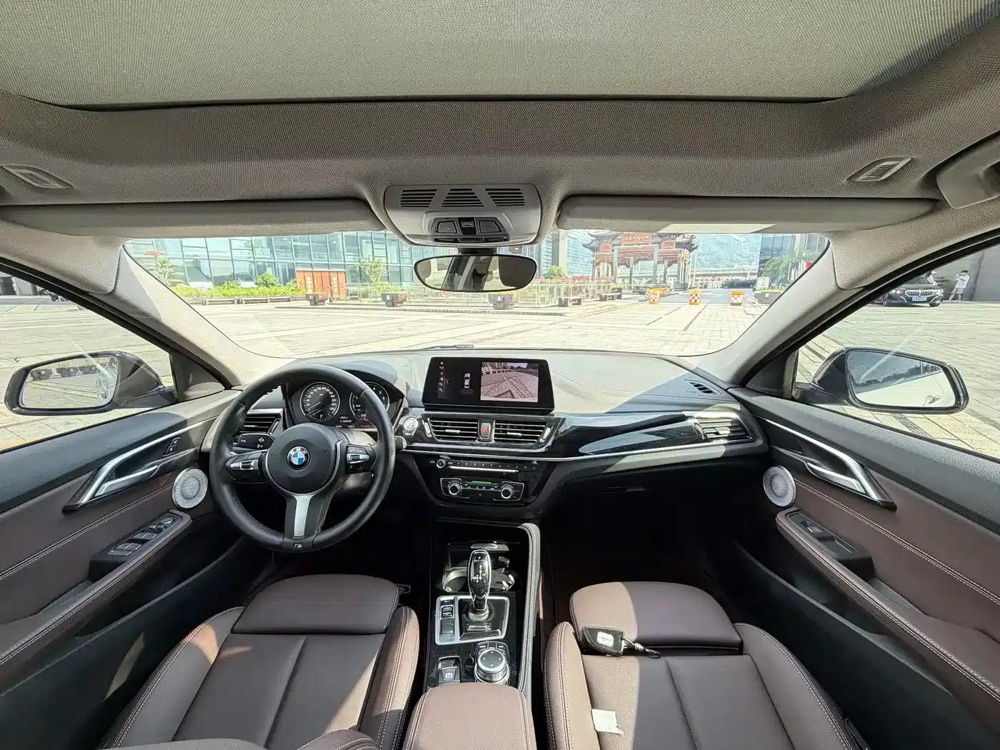 2020 BMW 1 Series 120i M Sport Package — миниатюра 5
