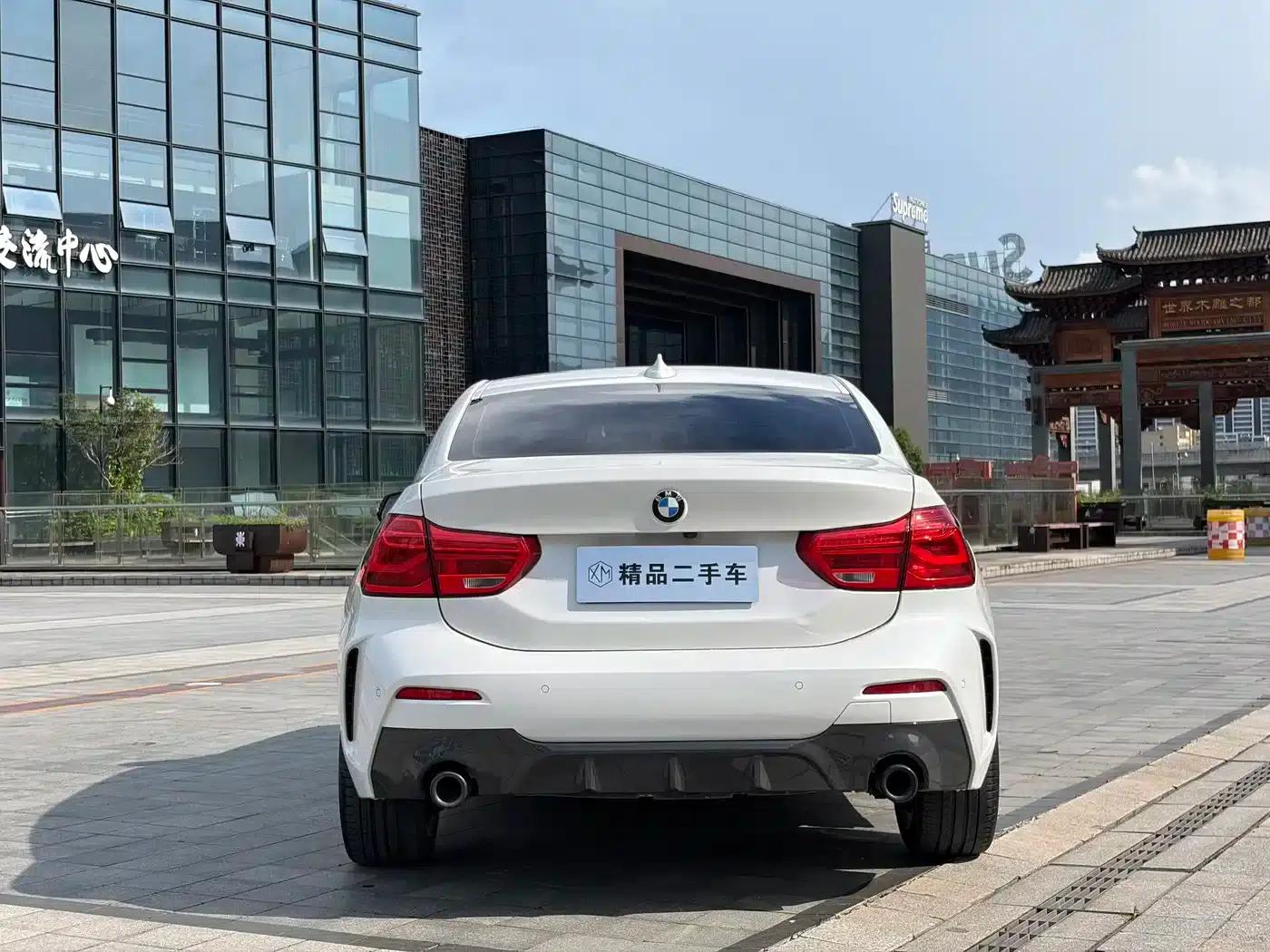 2020 BMW 1 Series 120i M Sport Package — миниатюра 8