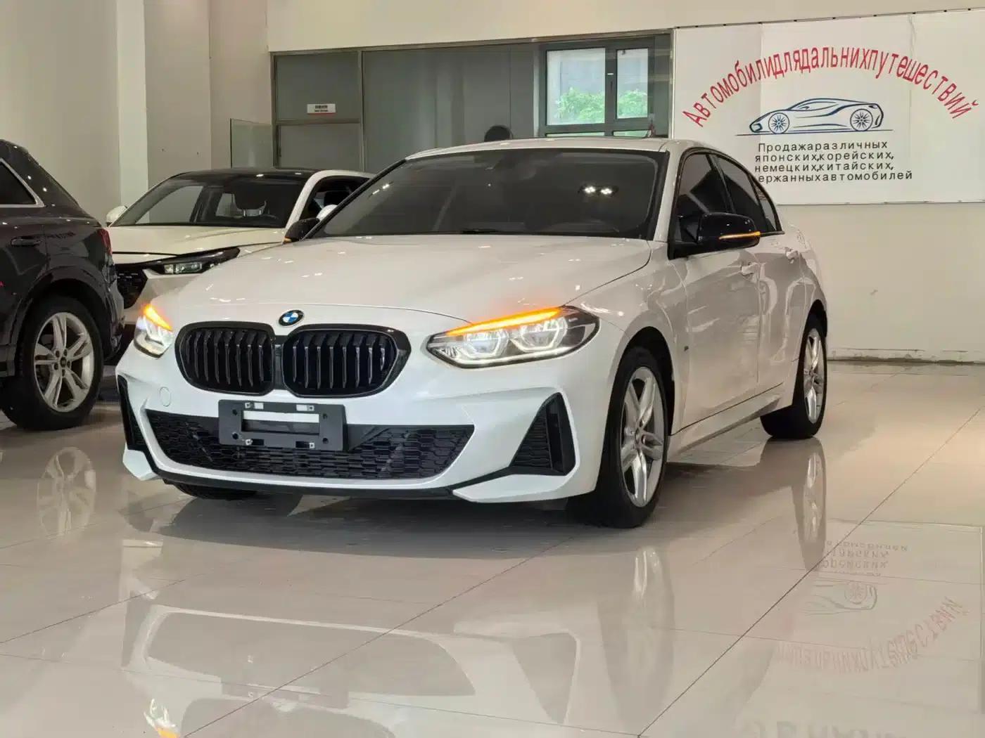 2023 BMW 1 Series 120i M Sport Edition — миниатюра 1